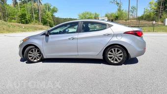 2015 Hyundai Elantra SE Sedan - miniatura 7
