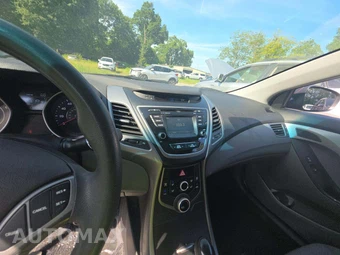 2015 Hyundai Elantra SE Sedan - miniatura 10