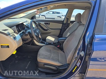 2015 Hyundai Elantra SE Sedan – miniatura 13