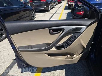 2015 Hyundai Elantra SE Sedan – miniatura 15