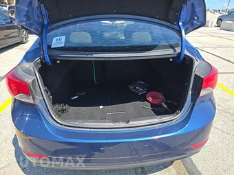 2015 Hyundai Elantra SE Sedan – miniatura 23