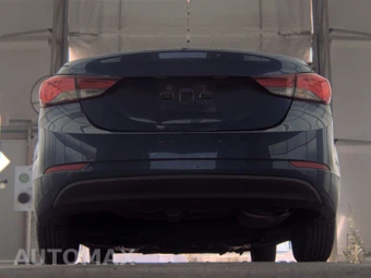 2015 Hyundai Elantra SE Sedan – miniatura 7