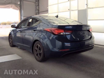 2015 Hyundai Elantra SE Sedan – miniatura 8