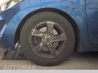 2015 Hyundai Elantra SE Sedan – miniatura 9