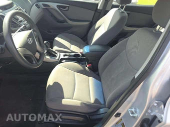 2015 Hyundai Elantra SE Sedan – miniatura 6