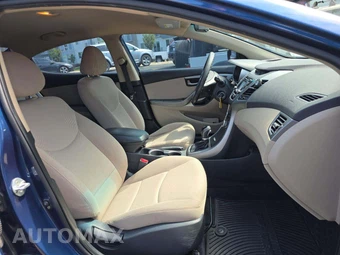 2015 Hyundai Elantra SE Sedan - miniatura 18
