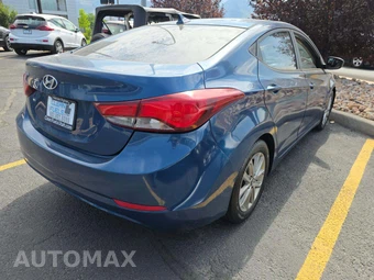 2015 Hyundai Elantra SE Sedan - miniatura 3
