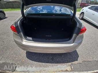 2015 Hyundai Genesis 3.8 Sedan – miniatura 14