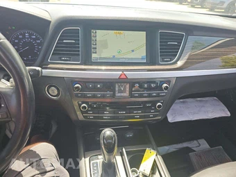 2015 Hyundai Genesis 3.8 Sedan – miniatura 7