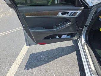 2015 Hyundai Genesis 5.0 Sedan – miniatura 9