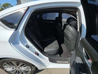 2015 Hyundai Genesis 5.0 Sedan – miniatura 13