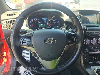 2015 Hyundai Genesis Coupe 3.8 Ultimate w/Black Interior - miniatura 10