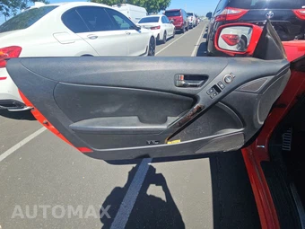 2015 Hyundai Genesis Coupe 3.8 Ultimate w/Black Interior - miniatura 9