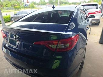2015 Hyundai Sonata SE - miniatura 3