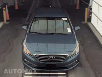 2015 Hyundai Sonata SE – miniatura 2