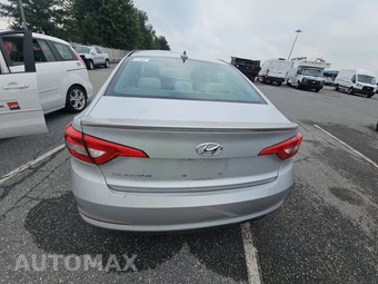 2015 Hyundai Sonata SE - miniatura 16