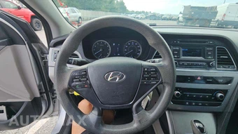 2015 Hyundai Sonata SE - miniatura 21