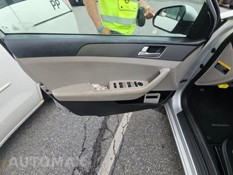 2015 Hyundai Sonata SE - miniatura 9