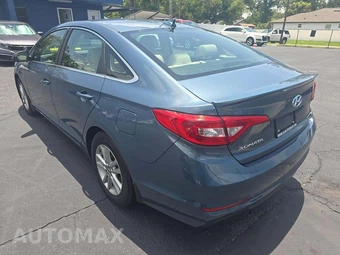 2015 Hyundai Sonata SE – miniatura 2