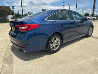 2015 Hyundai Sonata SE - miniatura 5