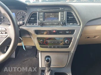 2015 Hyundai Sonata SE - miniatura 11