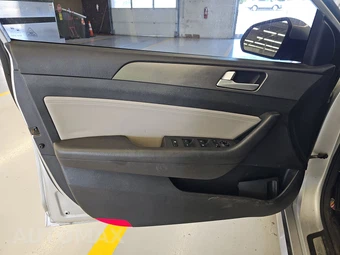 2015 Hyundai Sonata Sport 2.0T - miniatura 9