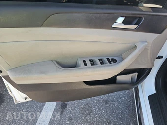2015 Hyundai Sonata Sport – miniatura 9
