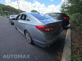2015 Hyundai Sonata Sport – miniatura 2