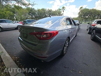 2015 Hyundai Sonata Sport – miniatura 3