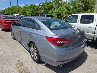 2015 Hyundai Sonata Sport – miniatura 6