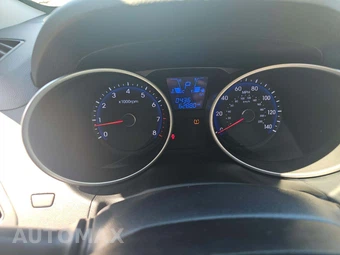 2015 Hyundai Tucson GLS – miniatura 9