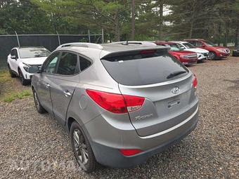 2015 Hyundai Tucson SE – miniatura 2