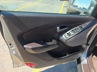 2015 Hyundai Tucson SE – miniatura 9