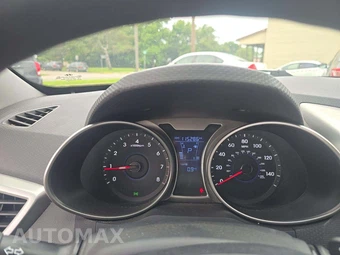 2015 Hyundai Veloster – miniatura 6