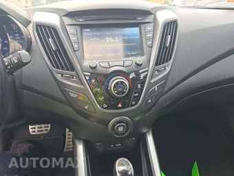 2015 Hyundai Veloster Turbo – miniatura 7