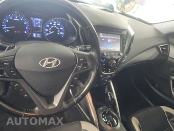 2015 Hyundai Veloster Turbo – miniatura 11