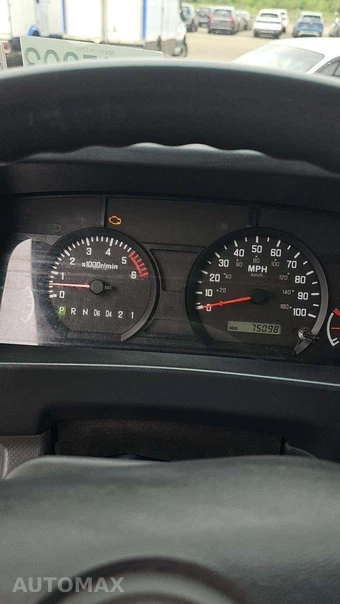 2015 Isuzu NPR HD Base Low Tilt – miniatura 25
