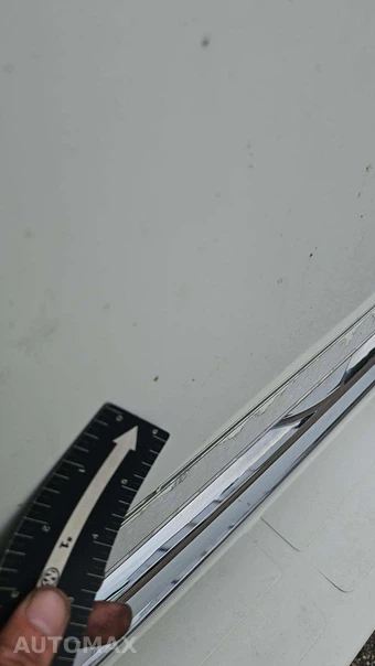 2015 Isuzu NPR HD Base Low Tilt – miniatura 29