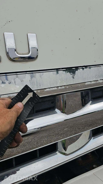 2015 Isuzu NPR HD Base Low Tilt – miniatura 34