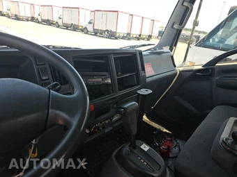 2015 Isuzu NPR HD Base Low Tilt – miniatura 11
