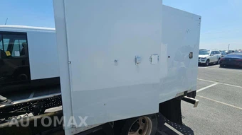 2015 Isuzu NPR HD Base Low Tilt – miniatura 24
