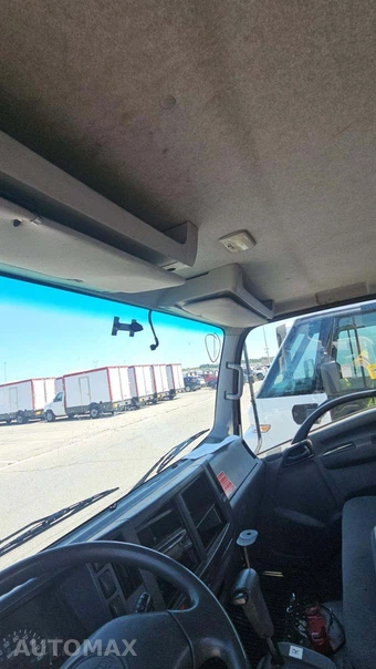 2015 Isuzu NPR HD Base Low Tilt – miniatura 28