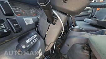 2015 Isuzu NPR HD Base Low Tilt – miniatura 37