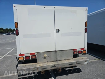2015 Isuzu NPR HD Base Low Tilt – miniatura 5