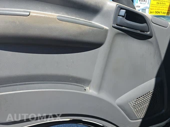 2015 Isuzu NPR HD Base Low Tilt – miniatura 9