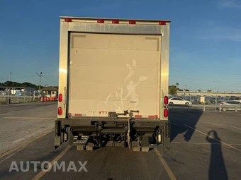 2015 Isuzu NPR XD Base Low Tilt – miniatura 10