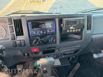 2015 Isuzu NPR XD Base Low Tilt – miniatura 21