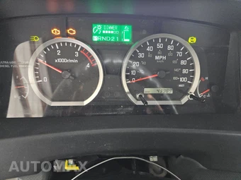 2015 Isuzu NPR XD Base Low Tilt – miniatura 12