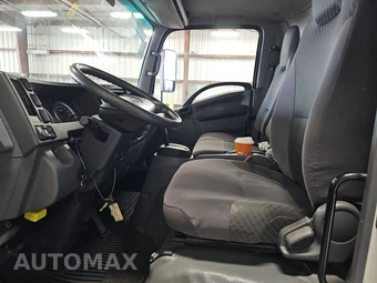 2015 Isuzu NPR XD Base Low Tilt – miniatura 7