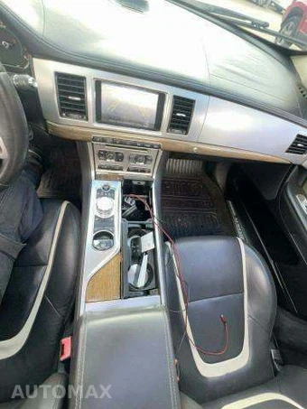 2015 Jaguar XF Supercharged – miniatura 13